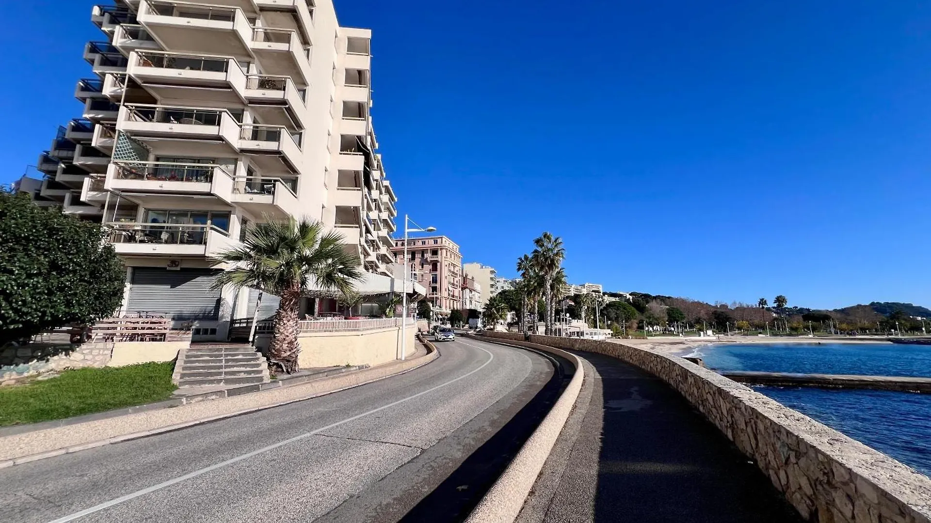 Appartement 2 Chambres, En Bord De Mer Toulon France